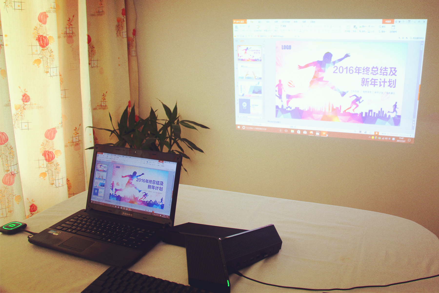 商务投影仪高效办公功能,商务便携式投影仪