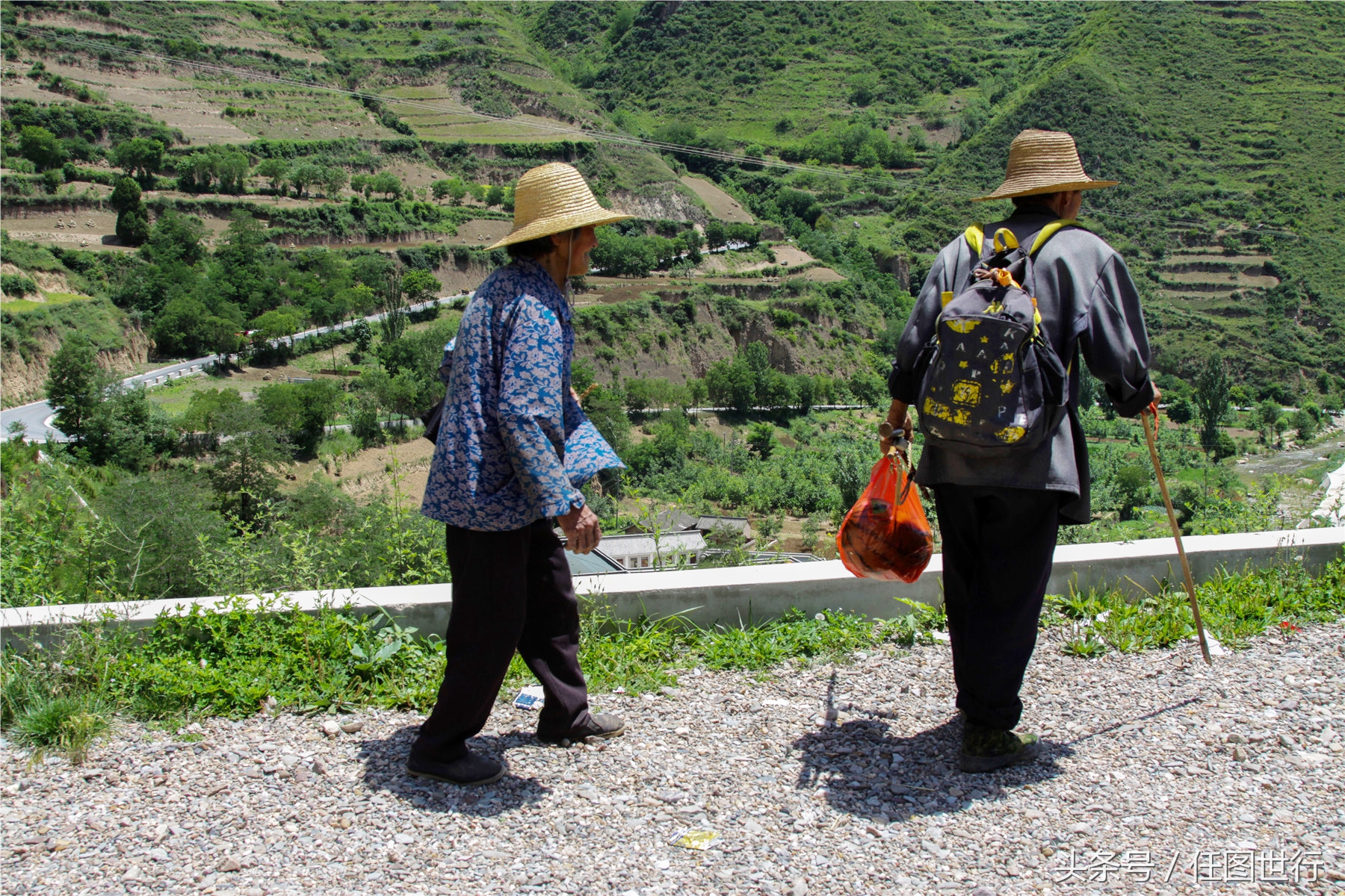 炎炎夏日发的句子,炎炎夏日乡村的说说