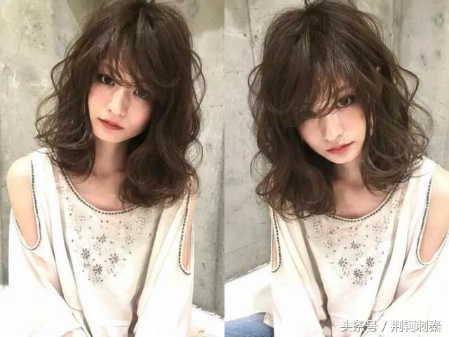 齐肩凌乱卷中长发,波浪卷中长发型图片2018