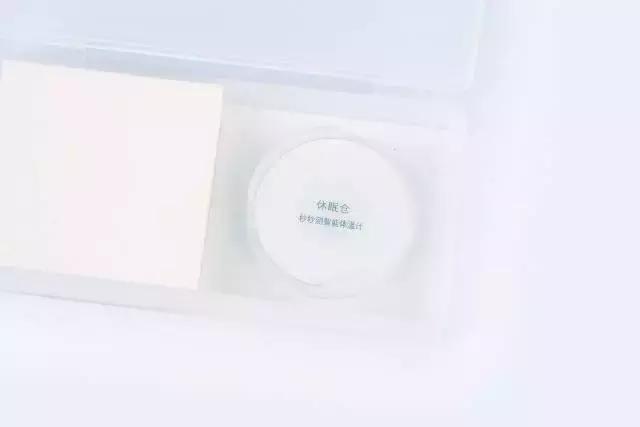 小孩发烧测温度计视频,孩子发烧体温计