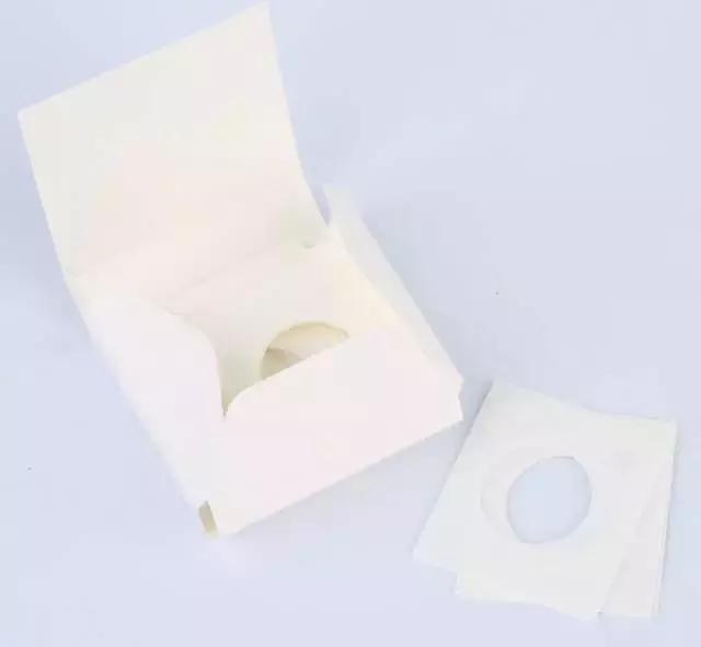 小孩发烧测温度计视频,孩子发烧体温计