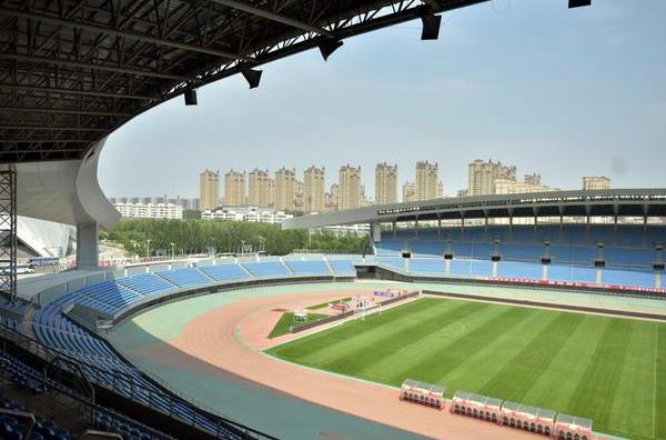 同样换风水的富力主场四连胜，而辽足只能被*躏蹂**？