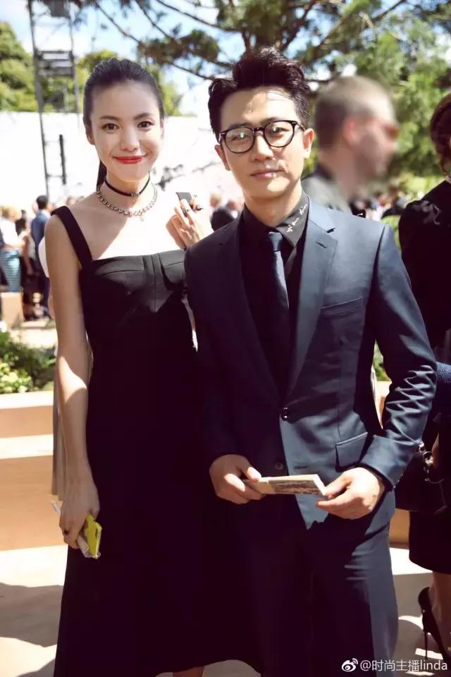 大嘴短发被讽“怪物”，如今逆袭时尚圈第一宠儿