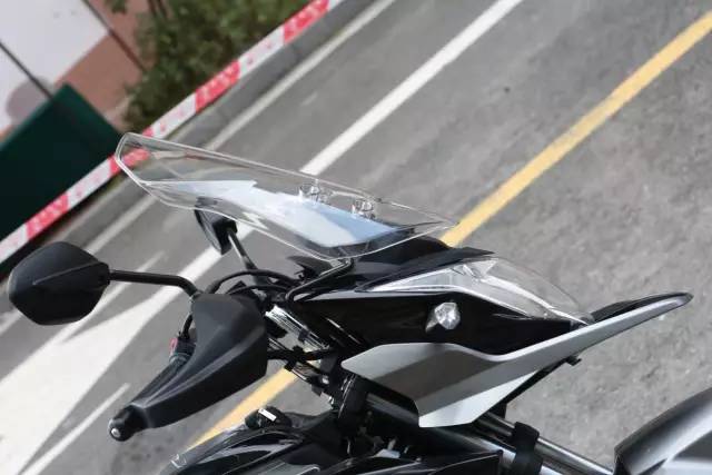 五羊本田猛鸷cb190x有时钟显示吗,猛鸷190对比新大洲本田cb190x