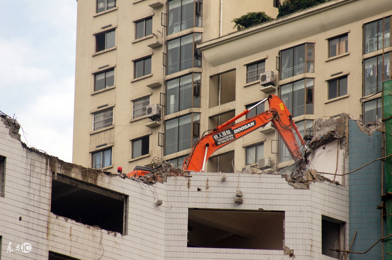 娘家拆迁老公老是惦记娘家的钱,婆婆总惦记我娘家拆迁款