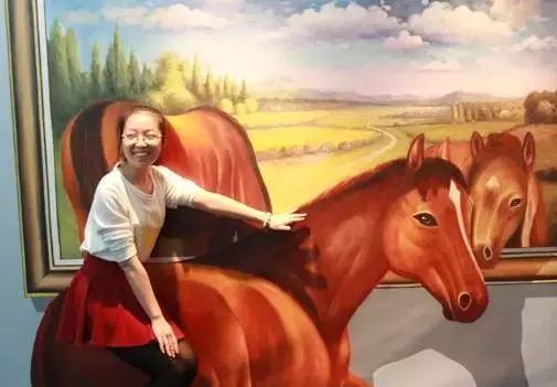 知名coser小小白快乐大本营,知名coser小小白白子画