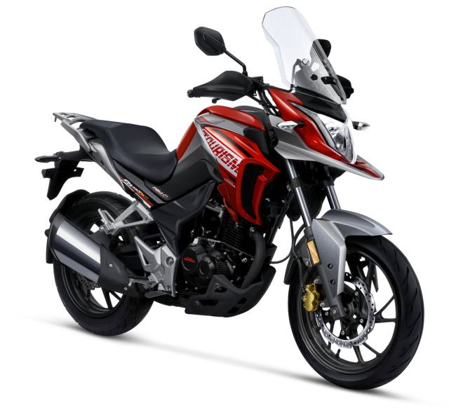 五羊本田猛鸷cb190x有时钟显示吗,猛鸷190对比新大洲本田cb190x