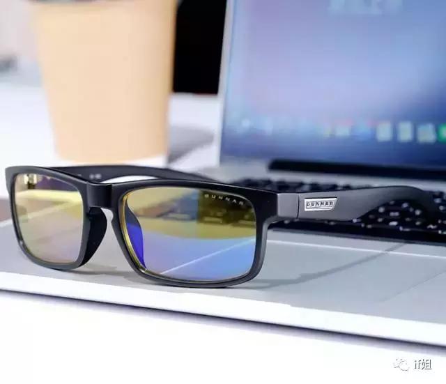 电脑族都懂的痛，这些小物可以拯救你的24K干涩眼