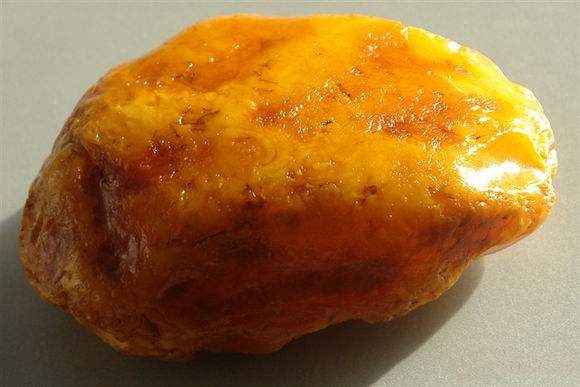 琥珀蜜蜡和仿品马丽散的区别,柯巴树脂和蜜蜡的区别