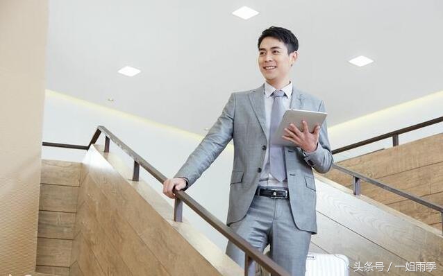 在职场混需要知道的技巧,职场女性穿西服气质