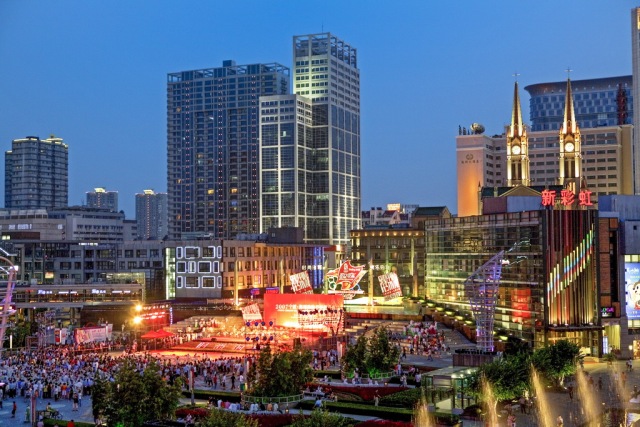 宁波地标天一广场,宁波市中心天一广场