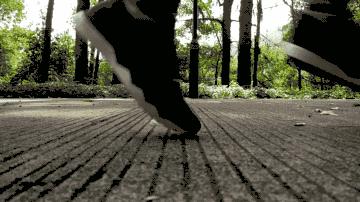 reebok什么跑鞋最好,䨻科技跑鞋踩开有多爽