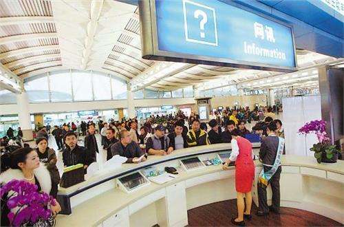 坐飞机中途转机时间延误怎么办,坐飞机因天气原因延误怎么办