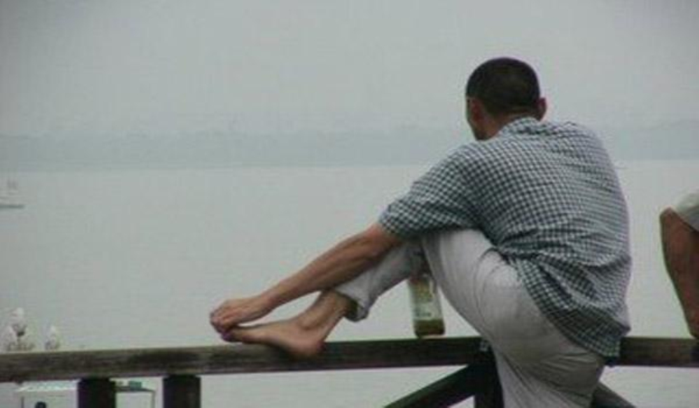 来自天南海北的“*人贱**”，拿着录取通知书在新生寝室同居四年