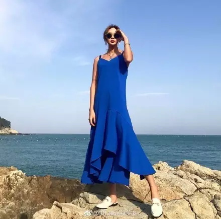 皮肤黑的妹子如何穿搭,皮肤黑的女生怎么穿搭夏天