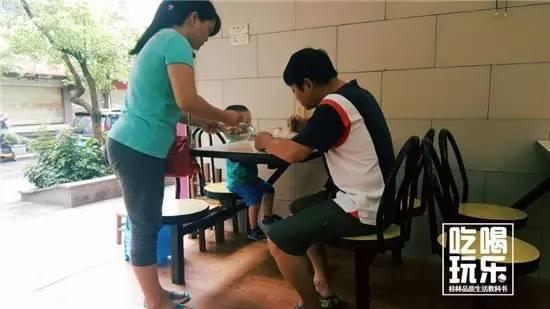 桂林人吃早饭的地方在哪,桂林人吃什么主食