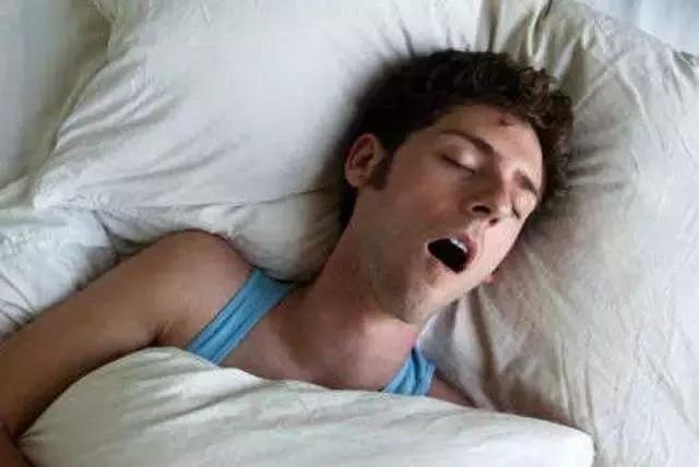 起床后房间里气味重怎么解决,早上醒来卧室的空气难闻是为什么