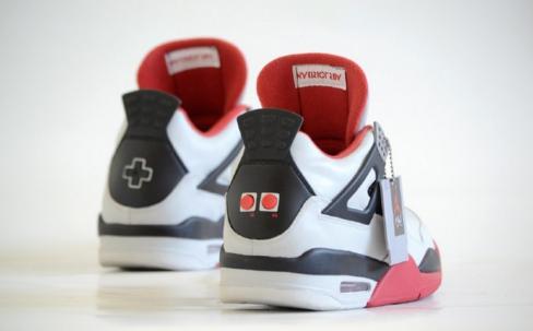 人生的意义就是：不管，买鞋！