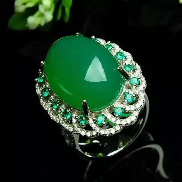 亮瞎了眼是什么意思,各类宝石的意义和功效