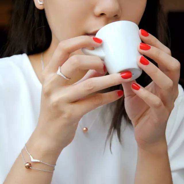 强烈推荐几款卖的超好锁骨链,今年最流行的锁骨链