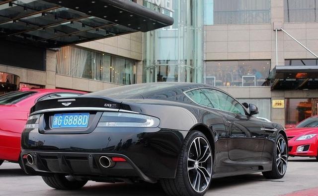 中国豪车最多的县城，劳斯莱斯58辆，宾利122辆，车牌更霸气