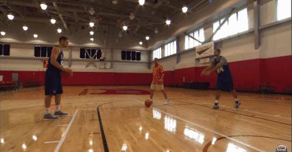 控球后卫怎么训练传球和意识,控卫传球技巧教学