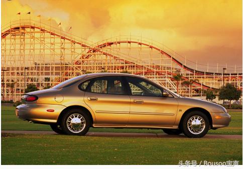 音响玩家福特金牛座音响改装SANSUI-山水全车隔音