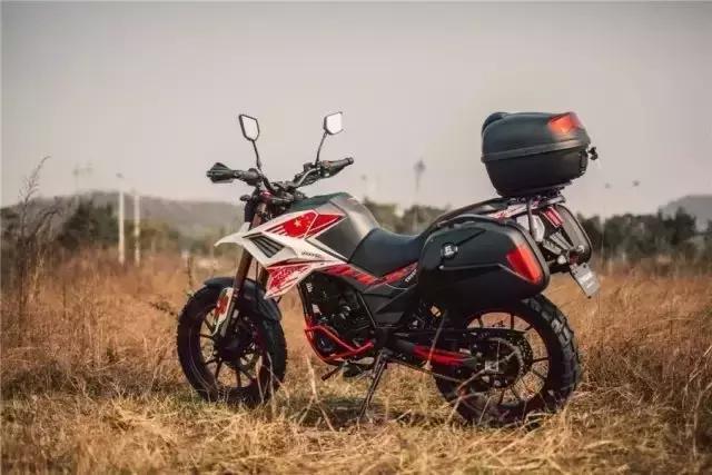 能进藏长途的踏板摩托车有哪些,骑摩托车进藏和开汽车进藏哪个好