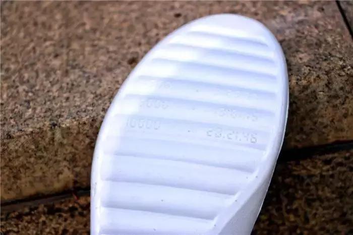 reebok什么跑鞋最好,䨻科技跑鞋踩开有多爽