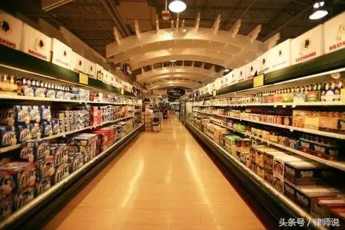 过期食品超市不愿意赔偿1000,超市过期商品不够10元赔偿规定