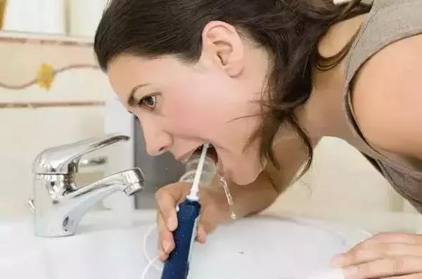 戴牙套如何清洁,牙套的清洁推荐