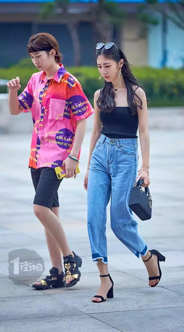 吊带\短裙\一字领……这才是周末该有的样子