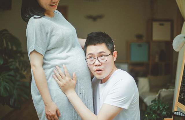 孕期手肿脚肿啥原因,孕期怎么看脚肿不肿