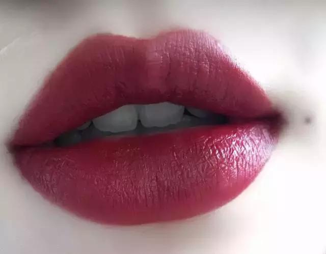 ysl快没了怎么弄出来 (19年的ysl现在还能用吗)