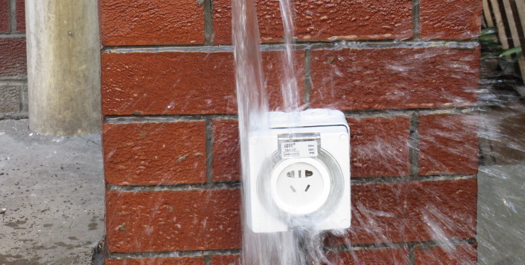 现在插座真能防水吗,防水插座安全吗可靠吗