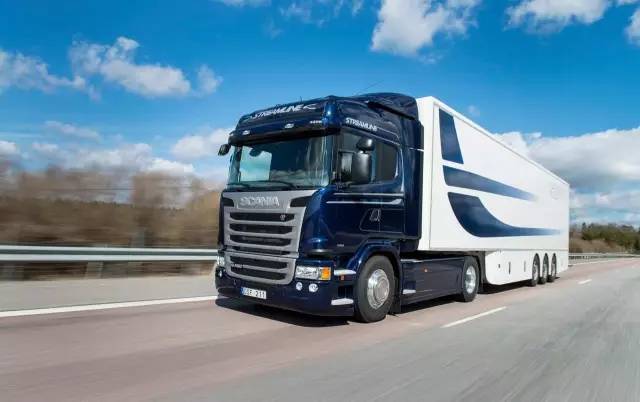 为什么吉利车标很像宾利,吉利666车标