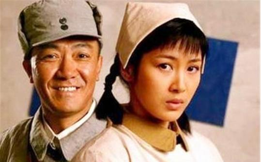 因亮剑爆红，两次搭档罗晋后少有音讯，今与靳东演离婚，再度走红