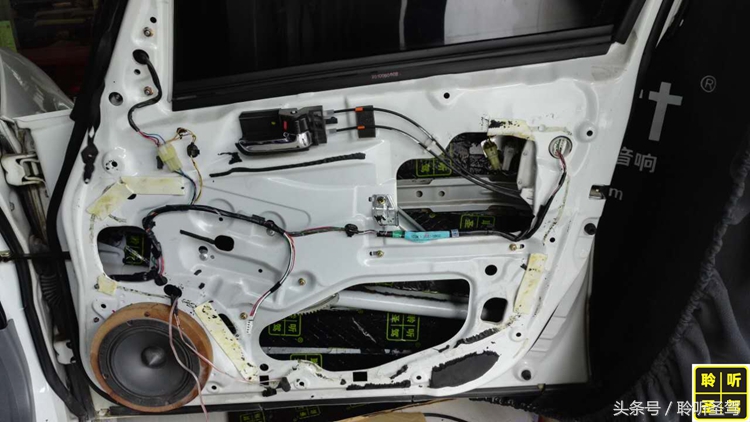 铃木SX4隔音升级，炎炎夏日赶紧给爱车做做隔音隔热吧！