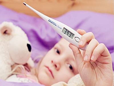 宝宝发烧该怎么办？听听专业医生怎么说！