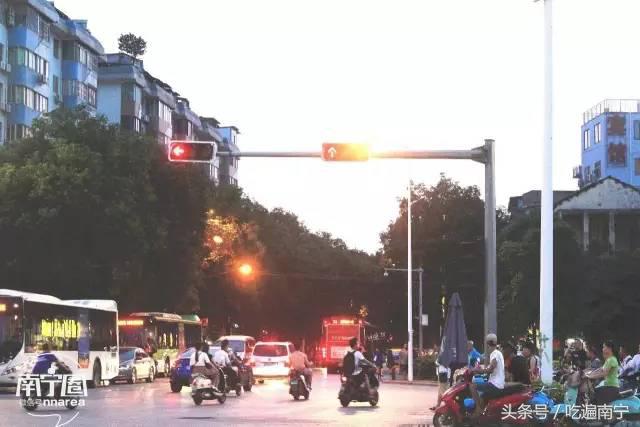 南宁这家二十年不倒的粉店,南宁正宗老字号粉店