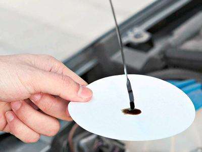 机油为什么用一段时间变黑,机油换了没多久颜色变黑正常吗