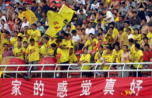 西安圣朱雀比赛,中国专业足球球场巡礼