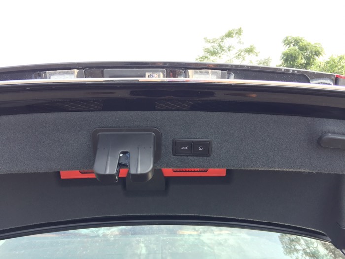 奥迪a6l45tfsi动感型提车视频,奥迪a6l45tfsi提车视频