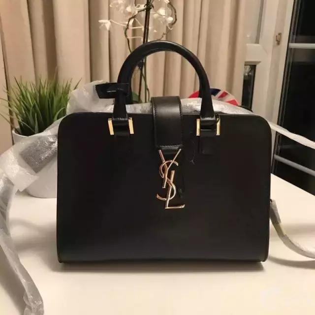 月薪5000买大牌包,月薪5k为什么买1w的包