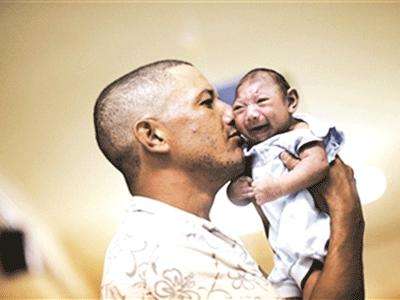 一岁宝宝头围不平整,宝宝1岁半头围偏小怎么办