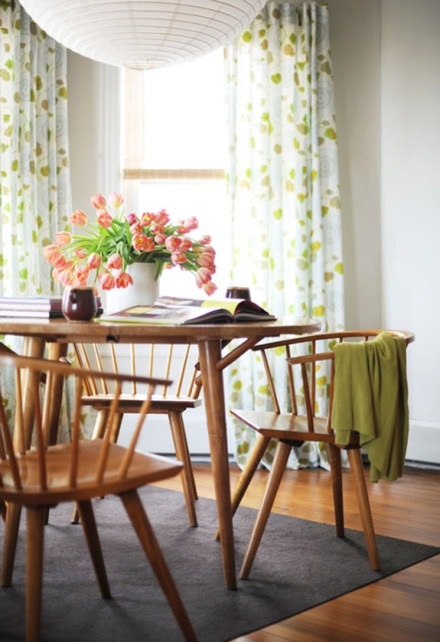 小户型餐桌方桌还是圆桌漂亮,方形餐桌和圆桌哪个更高级