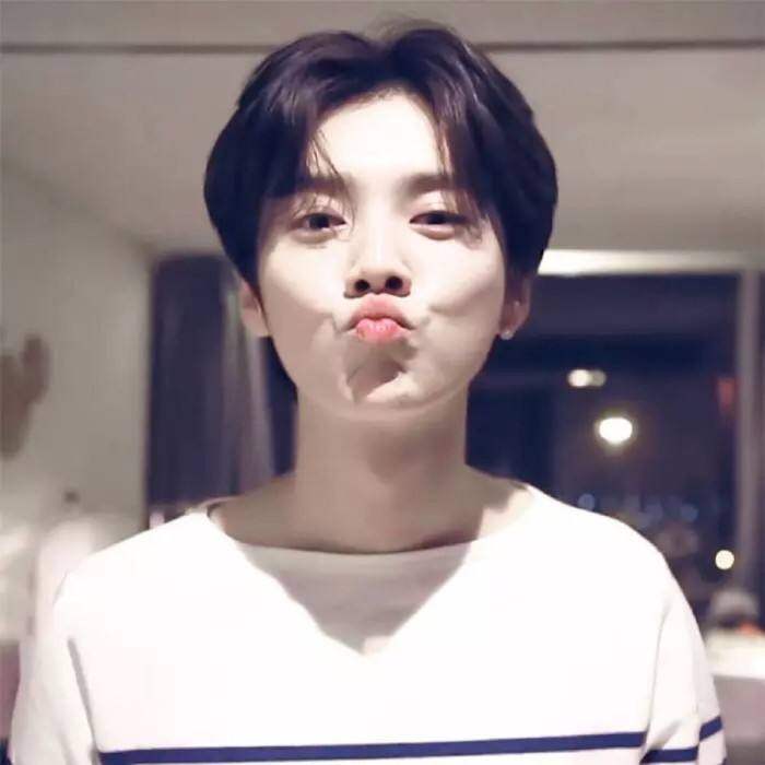 鹿晗是个怎样的人,鹿晗是什么类型的帅哥