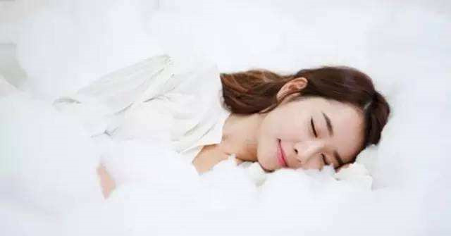 让脸脖子变白最快最简单的方法,为什么脖子这么黑