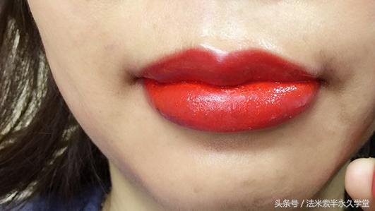 纹唇后的晕色期是什么意思,眉眼凹陷怎么修复