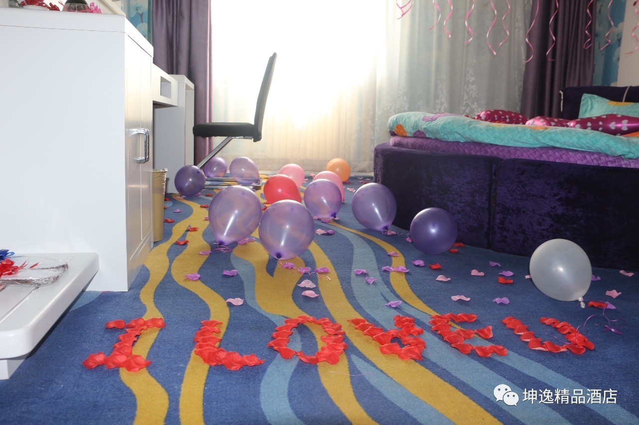 浓情七夕，恋在坤逸